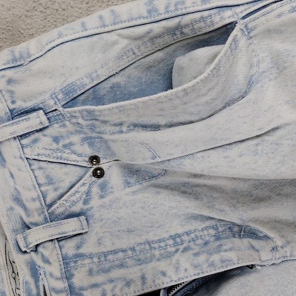 𝅺UNION Bay Sportswear Vintage Blue Light Stone Wash High Rise Jean Shorts - Picture 6 of 15